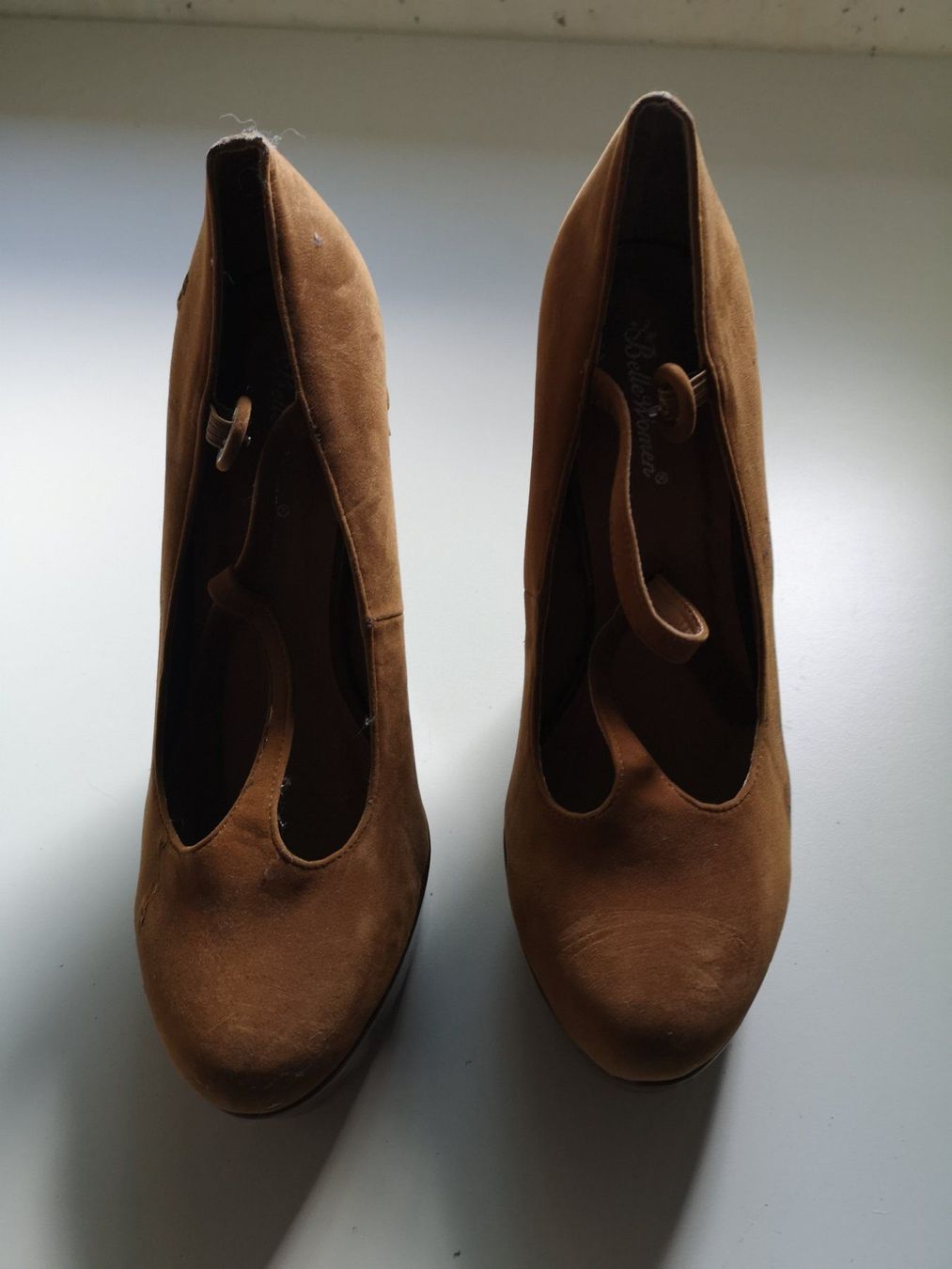 Scarpe da donna: Stiefeletten ocker getragen Gr. 40 – Usato da Rothrist venduto da GIWALD