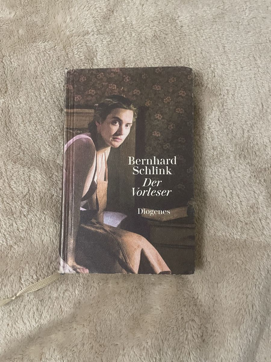 Libri: Bernhard Schlink - Der Vorleser – Usato da Zürich venduto da estela22
