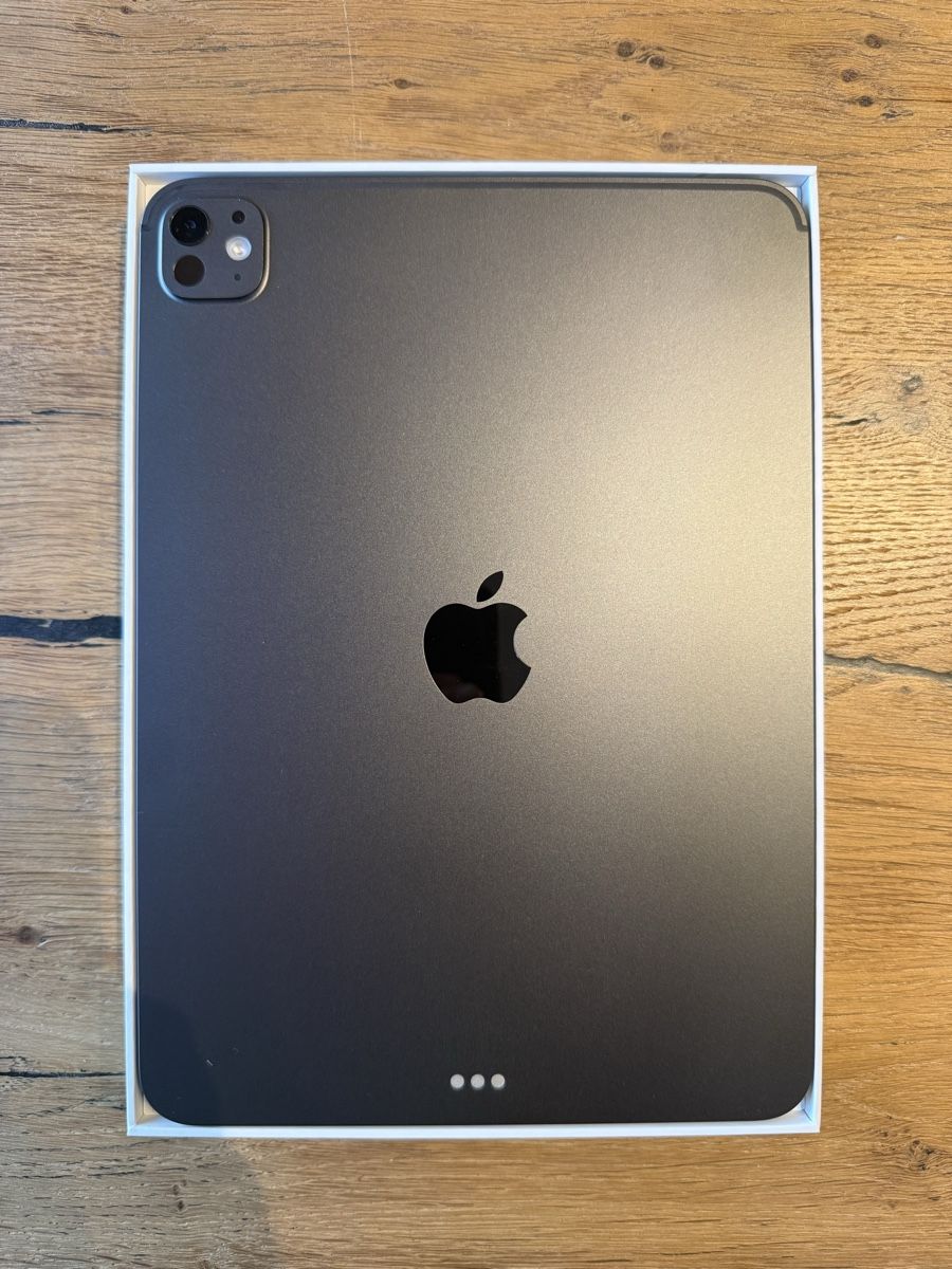 Apple Tablettes PC: iPad Pro M5 11“ mit Logitech Combo Touch – Neuf (Voir description) à Neudorf par dbo41 2