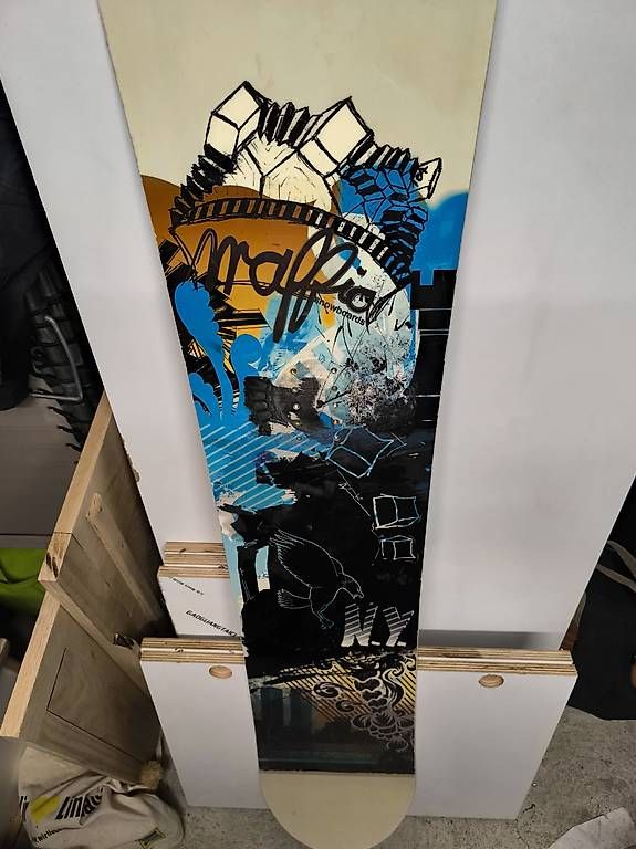 Board: Brett Snowboard  – Usato da St. Gallen venduto da rac_8n8q 2