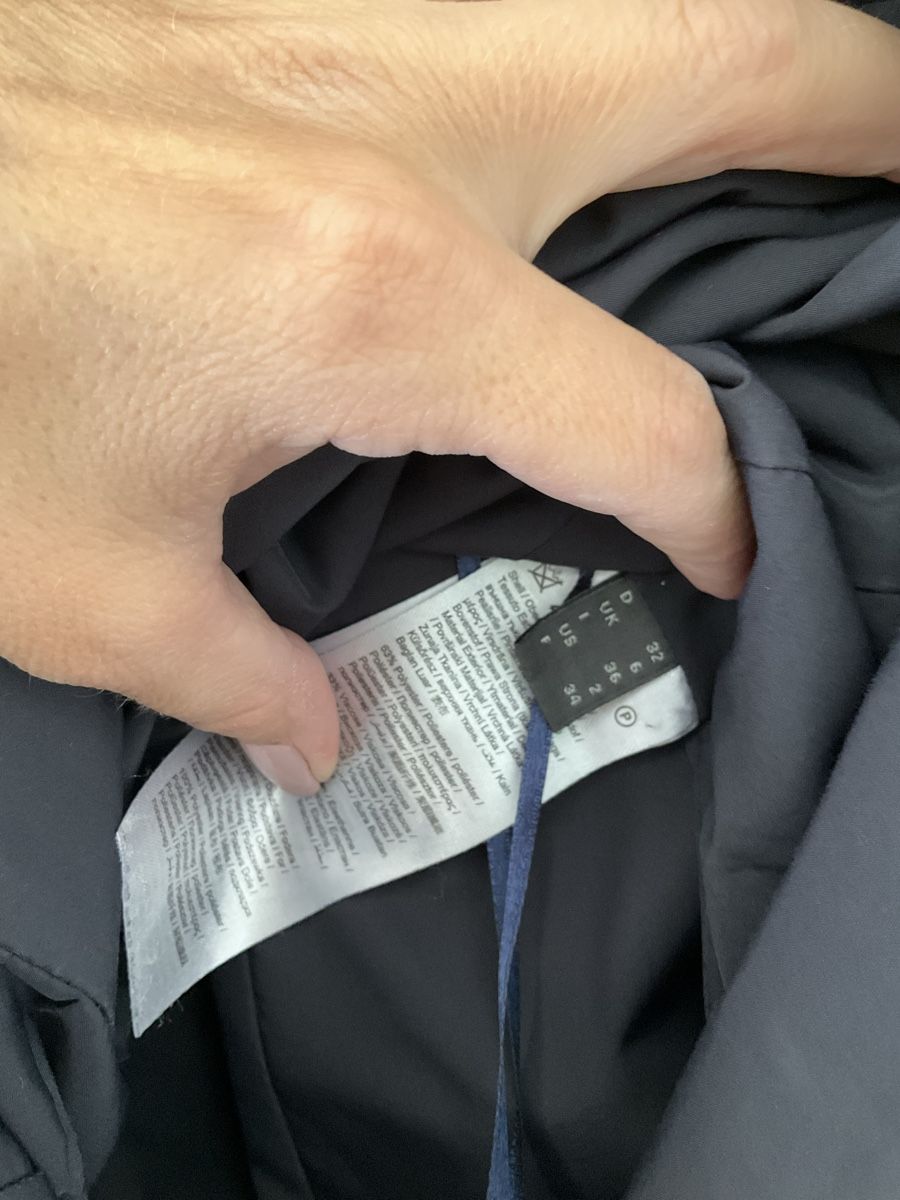 Esprit Vestiti: Esprit Etuikleid – Usato da Domat/Ems venduto da Satine_85 2