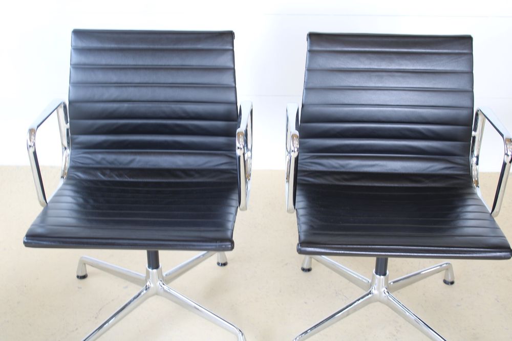 Vitra Eames Stühle EA108,  Leder und drehbar 9
