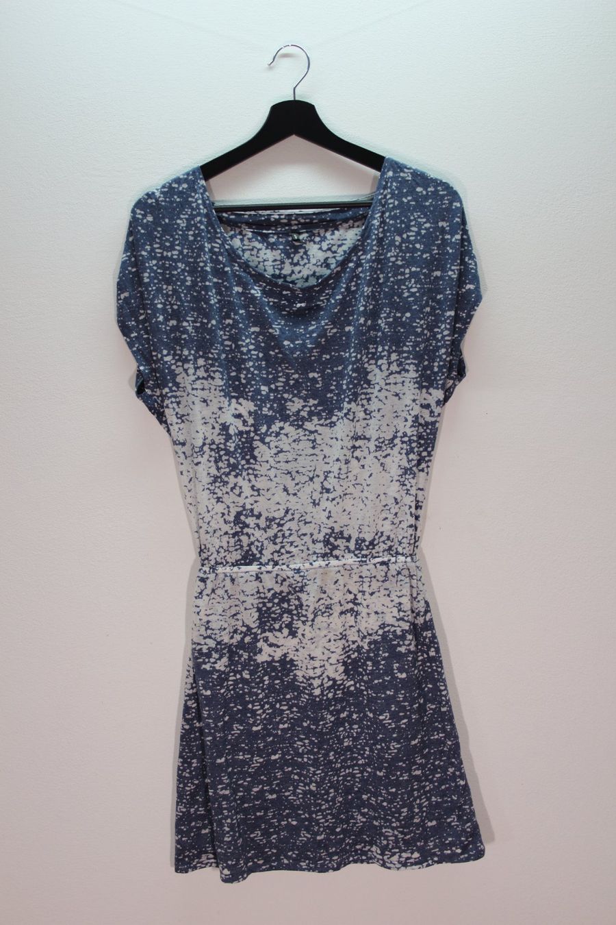 Nafnaf Vestiti: NAF NAF Kleid mit Muster, Gr. S – Usato da Schaffhausen venduto da Fundperle
