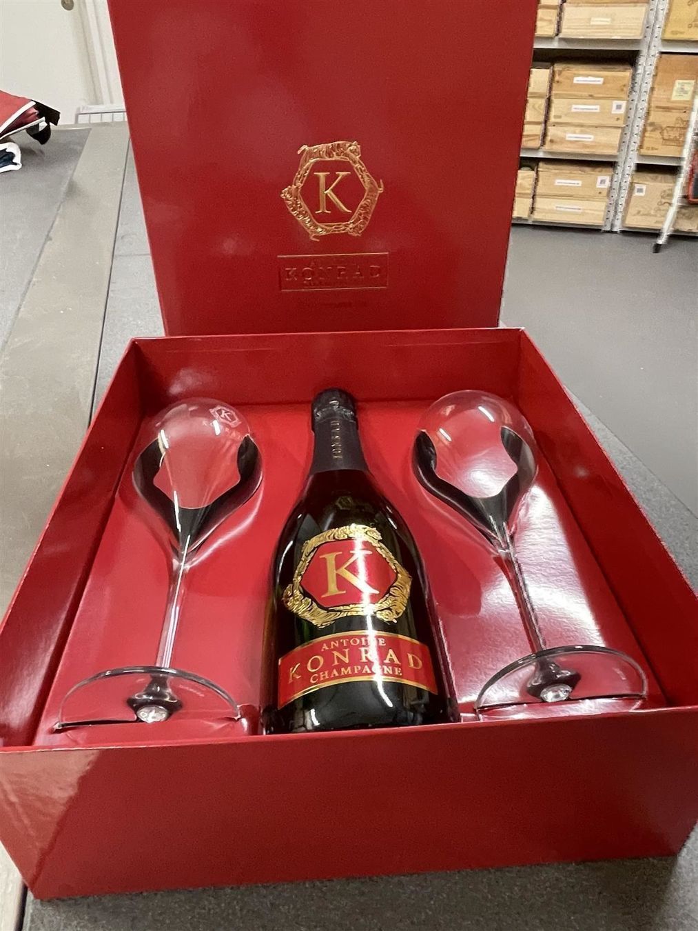 Vino: Geschenksbox Champagne Brut DJ Antoine!! – Nuovo (secondo la descrizione) da Zürich venduto da Basepoint 1