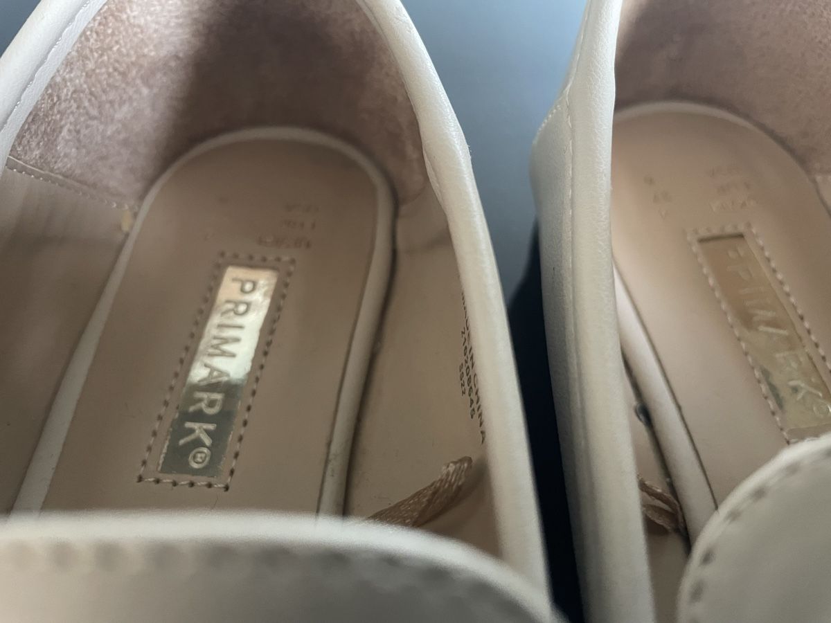 Primark Scarpe da donna: DAMEN SCHUHE - BEIGE - NEU - GRÖSSE 37 – Nuovo (secondo la descrizione) da Buchs AG venduto da fischli610 5
