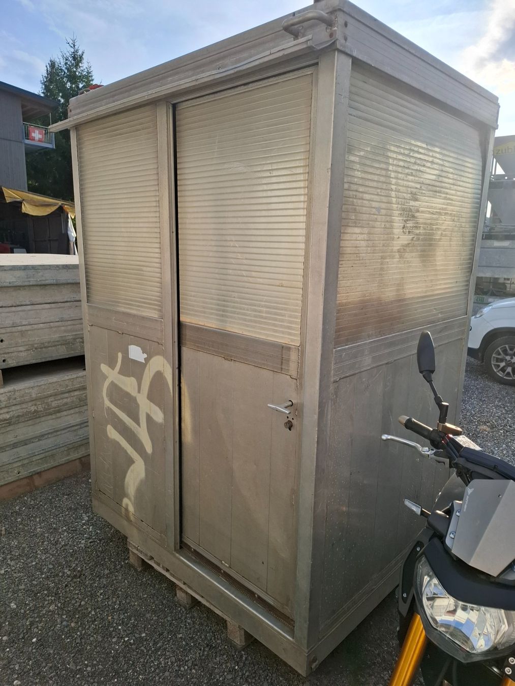 Conteneurs de construction: Container Mini Werkzeug – D'occasion à tamins par MagazinGRZH