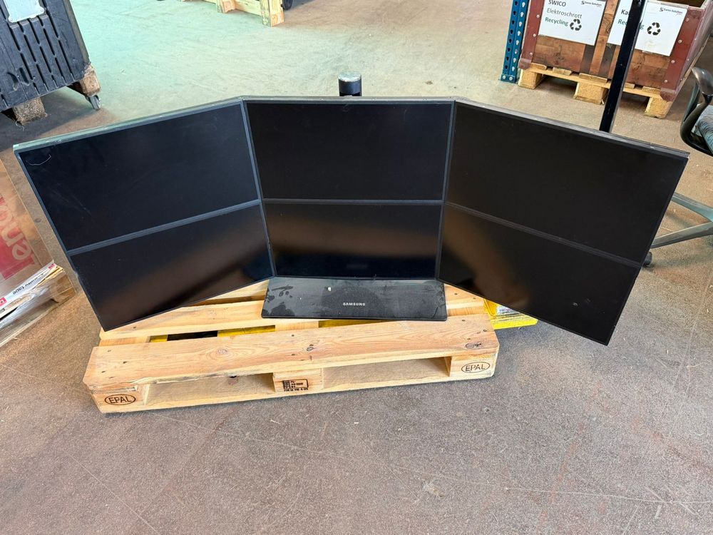 6x Samsung Monitor Setup inkl. Halterung (Gebraucht) in Dottikon für ...
