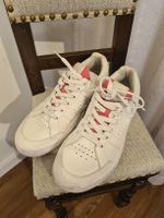 On The Roger Advantage Damen Sneaker Weiss/Rosa Gr.38.5