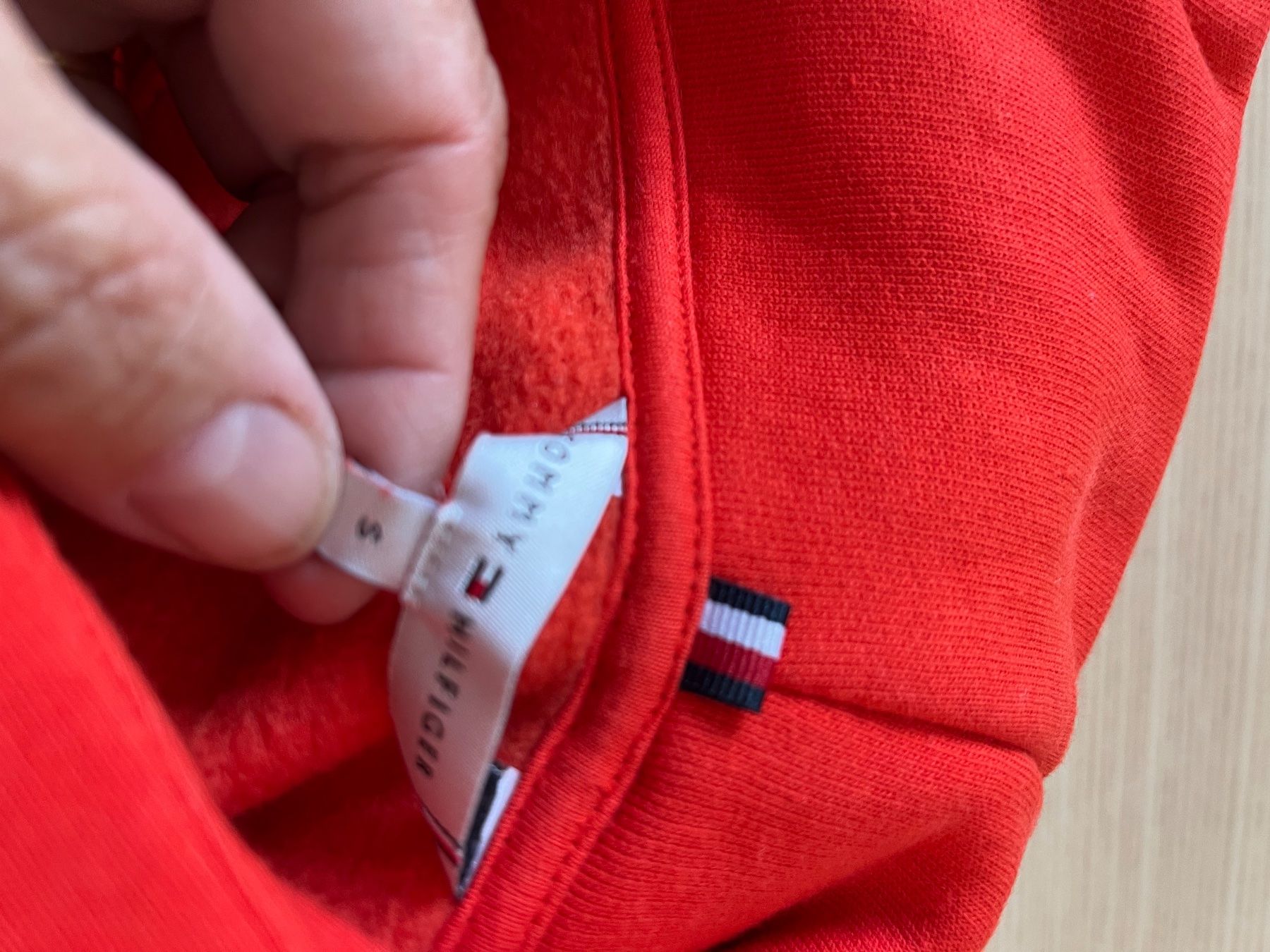 Tommy Hilfiger Pullover & Sweatshirts: Pull rouge orange Tommy Taille s Mel – Neu und originalverpackt aus Veyrier von kimedovapa 1