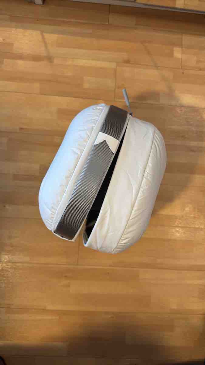 Apple Covers & Schutzfolien: Apple Vision Pro Travel Case – Neu und originalverpackt aus Zermatt von Toscani 2
