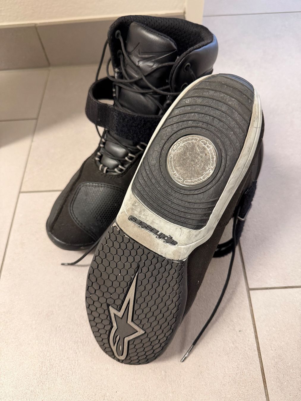 Alpinestars Scarpe da uomo: Motorradstiefel Alpinestars FASTBACK WP Grösse 42 – Usato da Basel venduto da fel_nk5m 1