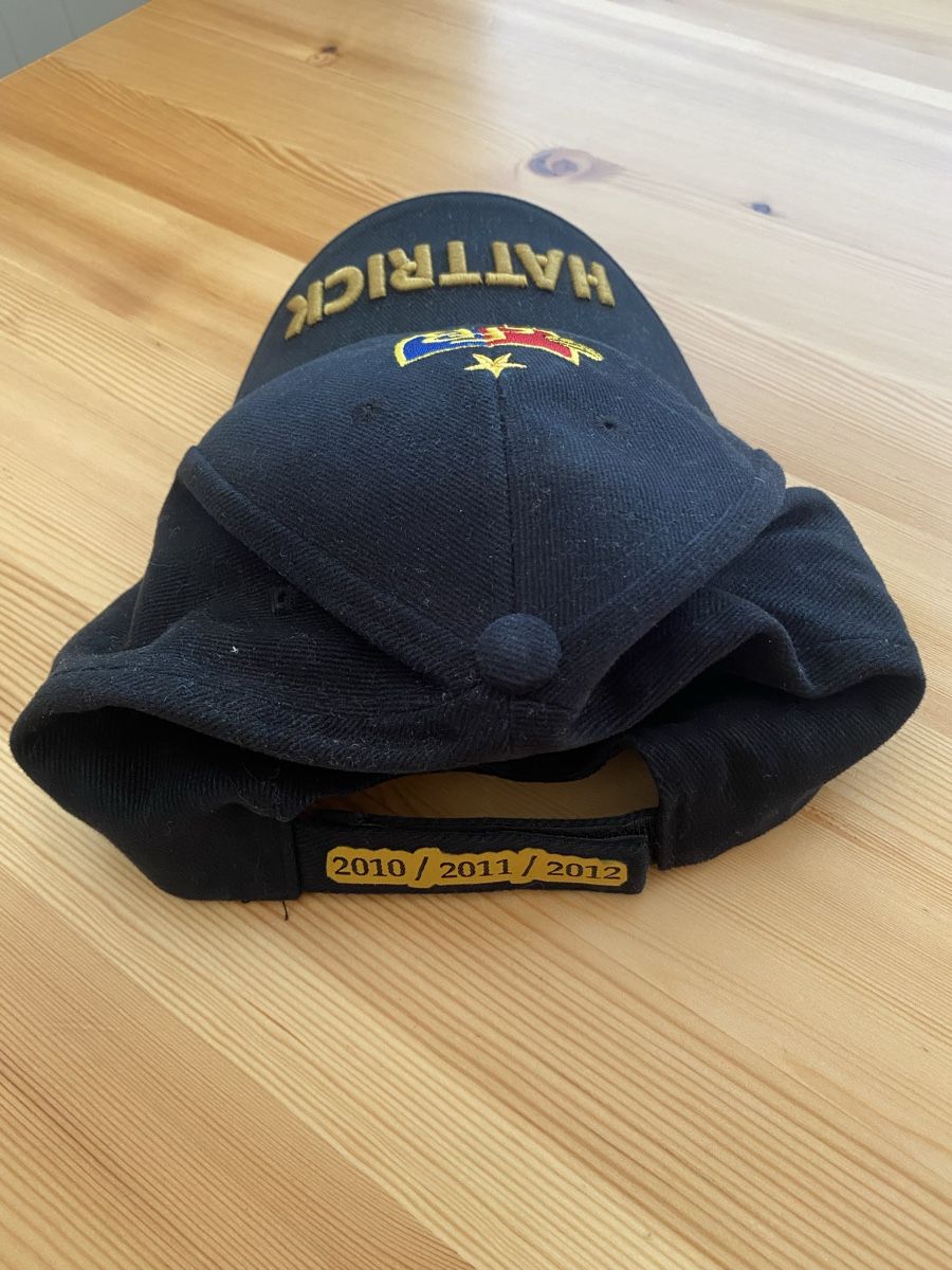 Autres vêtements & accessoires: FCBasel Cap Hattrick  – D'occasion à Oberentfelden par 6sioux3 1