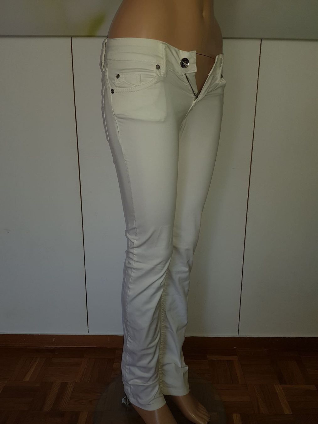 Liu Jo Jeans: Jeans LIU JO Taille W 26 – Gebraucht aus Cossonay-ville von Super-Price-Quality 2