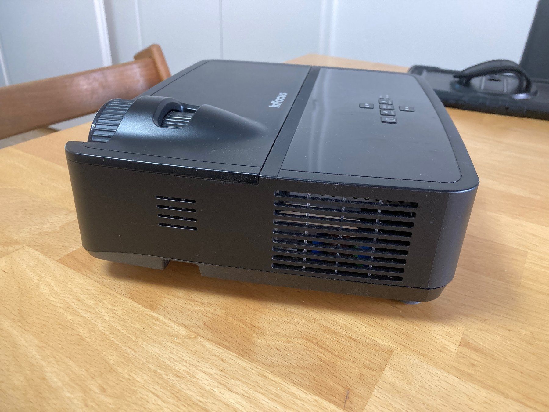Infocus Vidéoprojecteurs: Beamer Infocus IN126 – D'occasion à Langendorf par djlefreak4u 4