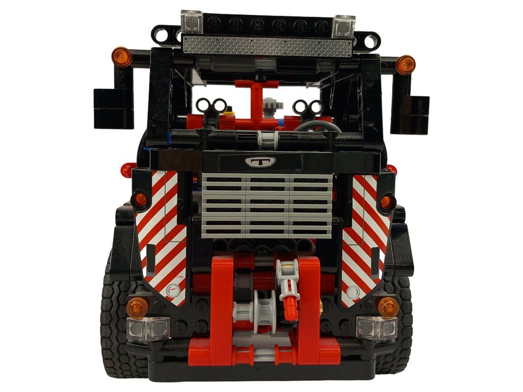 Lego Giocattoli: LEGO TECHNIC Abschleppwagen 9395 – Usato da Hünenberg venduto da Restwert_Zug