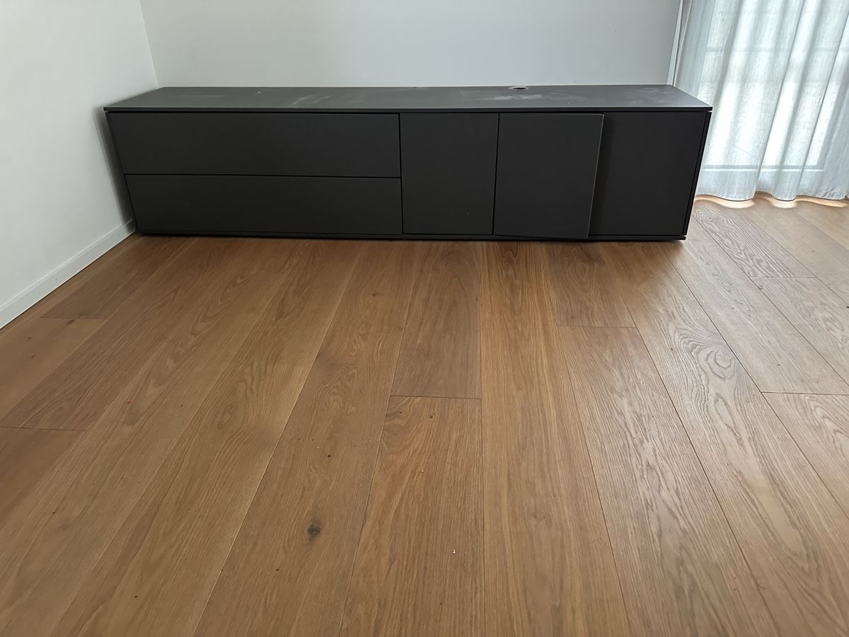 Livique TV Möbel: TV Möbel – Gebraucht aus Trüllikon von bschenk