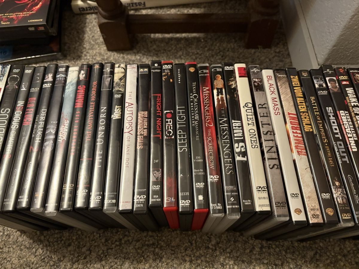 Tutti i DVDs: DVD sammlung action/horror NEU – Nuovo (secondo la descrizione) da Herzogenbuchsee venduto da warrior77