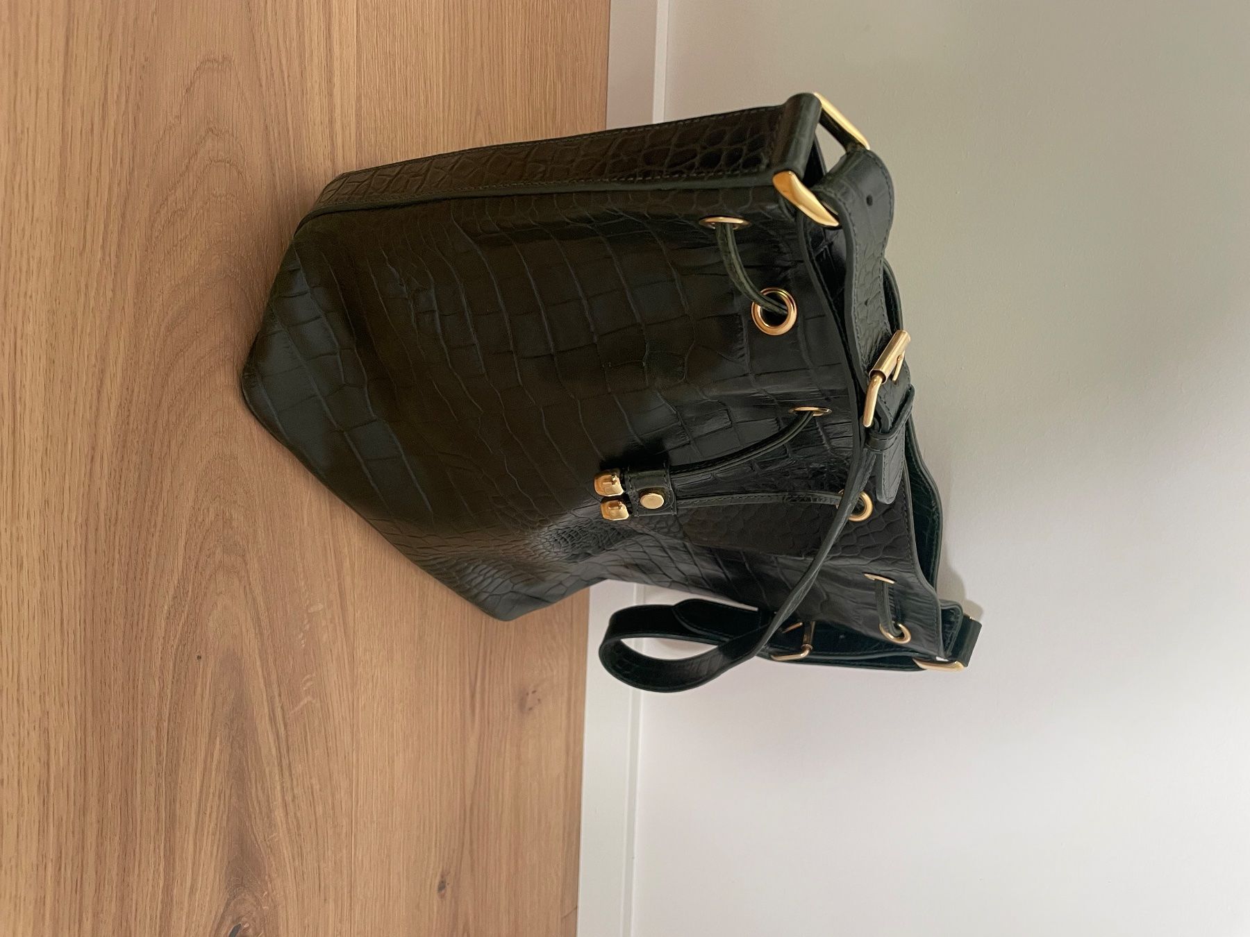Borse da donna: Echtleder Schultertasche dunkelgrün – Usato da Fällanden venduto da adi_r9xb 1