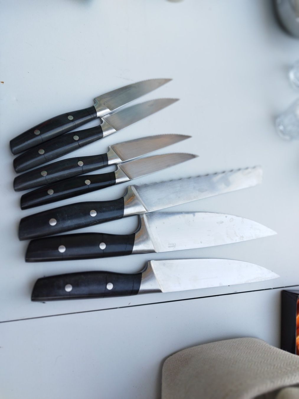 Coltelli da cucina: Ensemble de 7 couteaux de cuisine Jamie Oliver – Usato da Vevey venduto da cal_xc6h