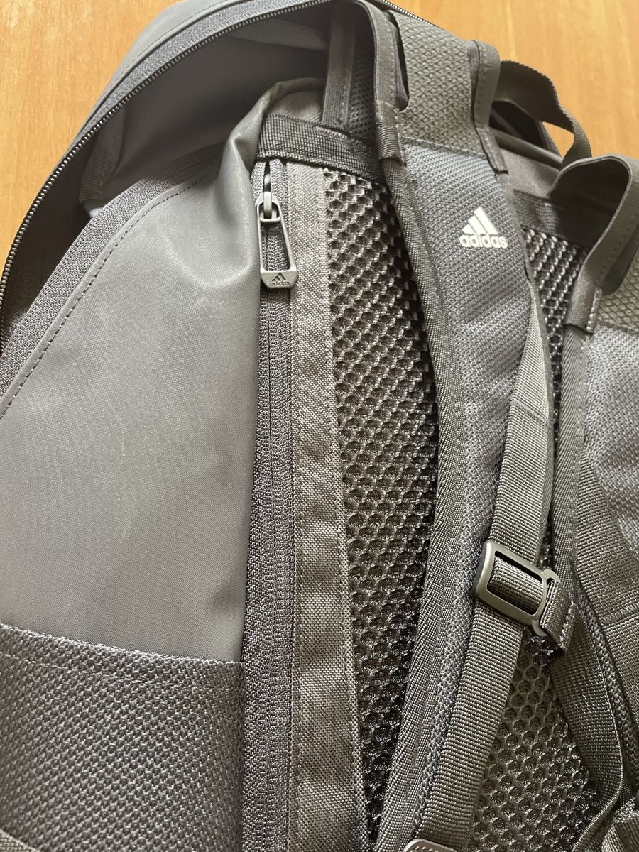 Adidas Zaini: Adidas Loadspring Backpack black  – Usato da Meilen venduto da val_tsv8 3