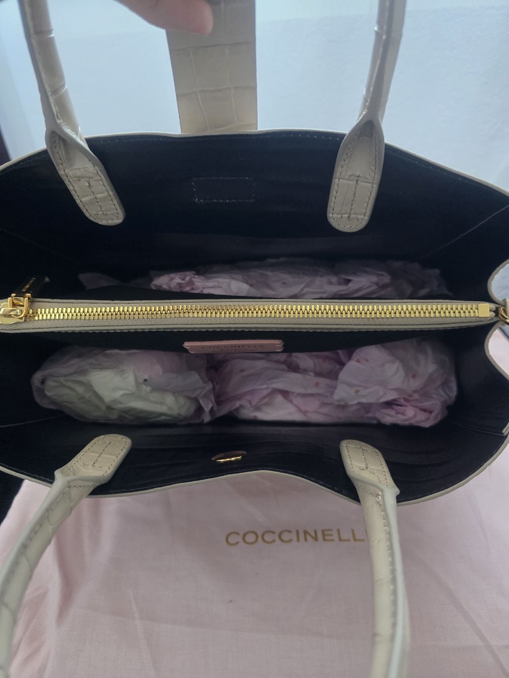 Coccinelle Borse da donna: Sac à main Coccinelle – Nuovo e nell'imballaggio originale da Formangueires venduto da fab_q6h8 4