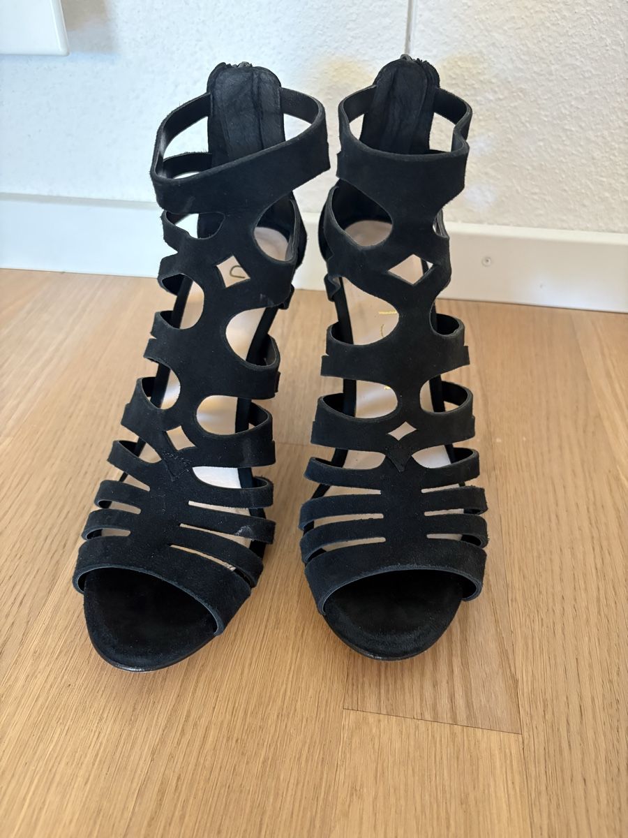 Unisa Damenschuhe: Sandalen von  Unisa – Gebraucht aus Küttigen von Lexan
