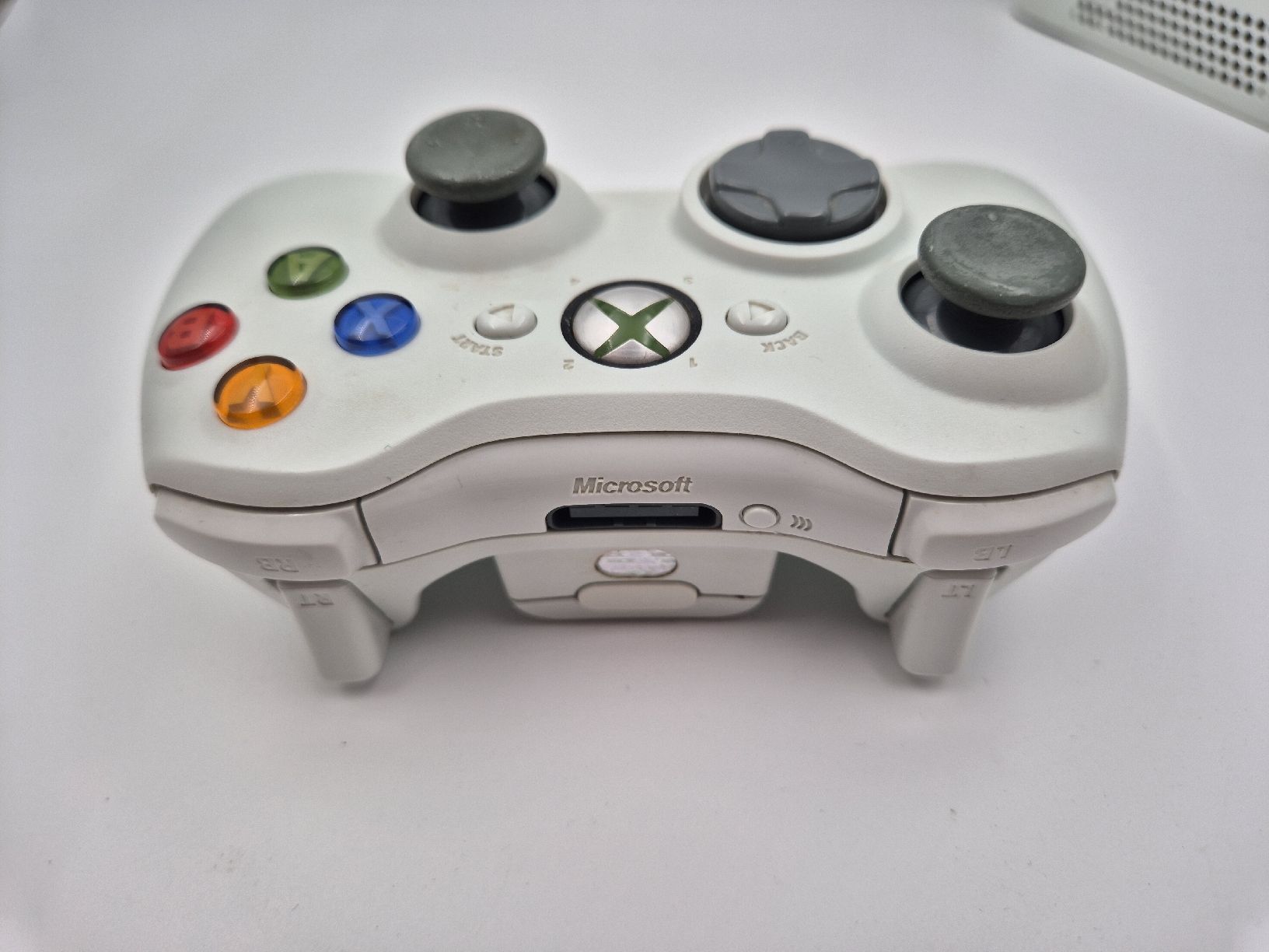 Microsoft Console: Xbox 360 Konsole mit Controller & 6 Spiele  – Usato da Ettiswil venduto da beekeper13 2