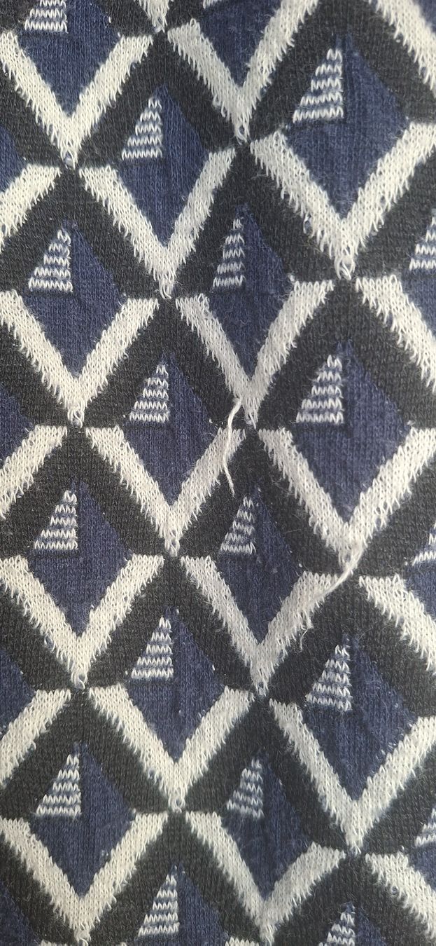 Rich & Royal Pulls & Sweat-shirts: Rich & Royal Pullover geometrisch Muster XS – D'occasion à Brienz BE par mondchatz1 6