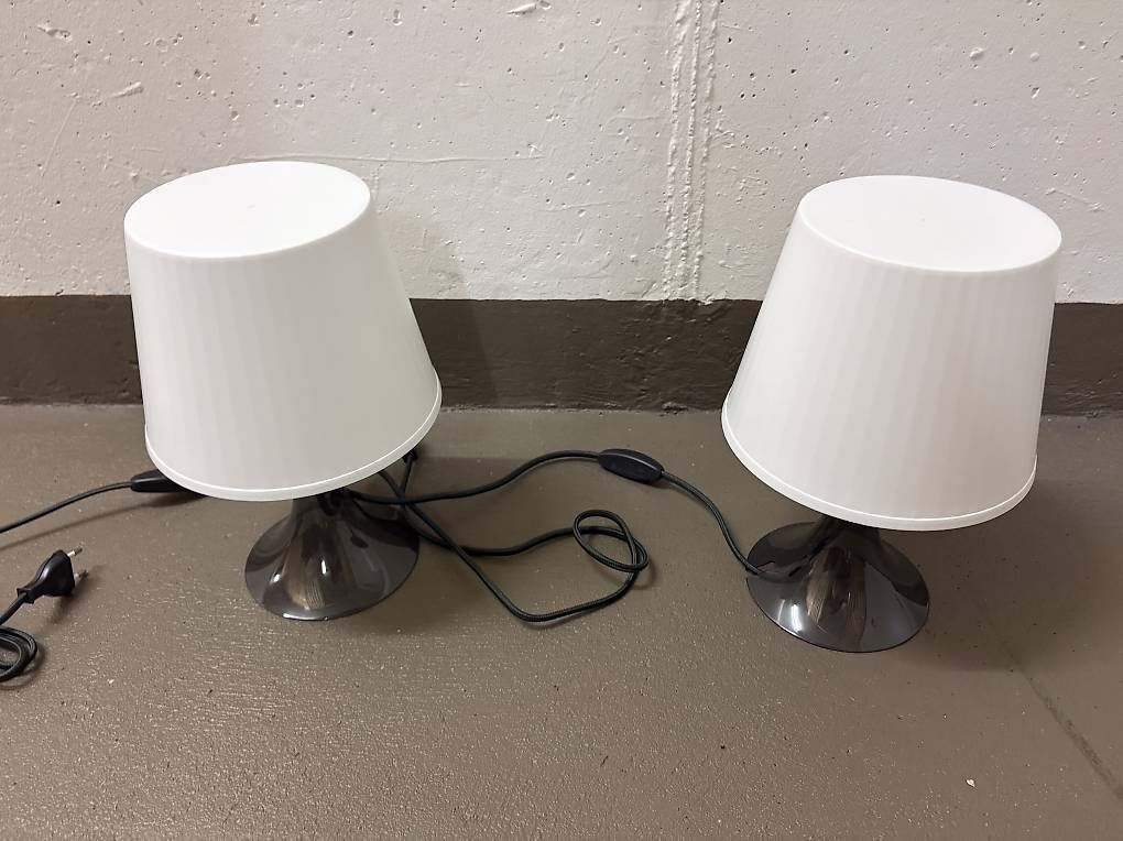 Lampade: Nachttischlampen Kunststoff – Usato da birr venduto da vde_6522