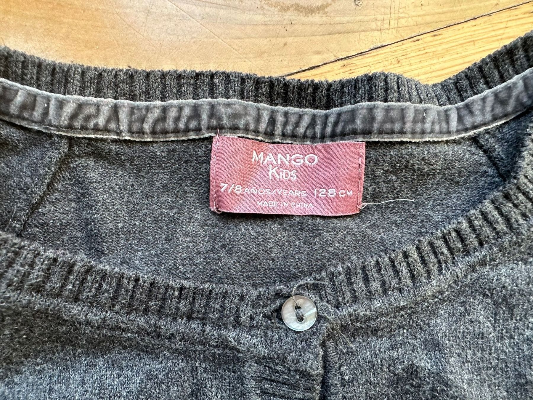 Mango Giacche & Cappotti: Mädchen Strickjacke von Mango Kids Grösse 122/128 – Usato da Zuerich venduto da Tozde 2