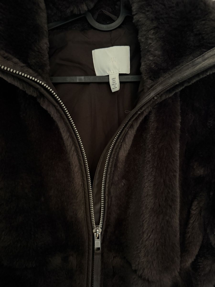 H&M Jacken: Felljacke H&M  – Gebraucht aus Luzern von AlinaPa 2