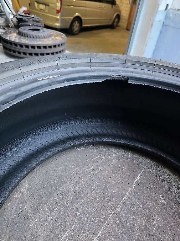 Pneumatici & Ruote complete: Pirelli pzero – Usato da Niedergösgen venduto da Zecinha 1