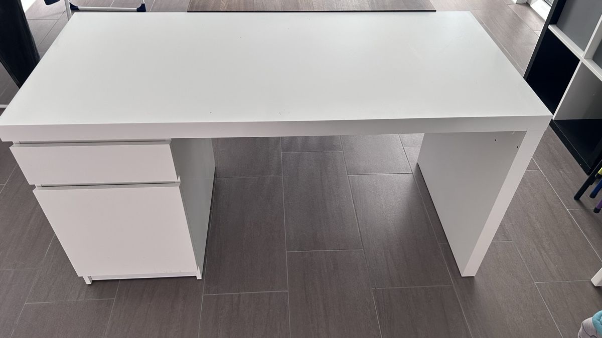 Scrivanie: Schreibtisch MALM Ikea – Usato da Seengen venduto da nad_cn92