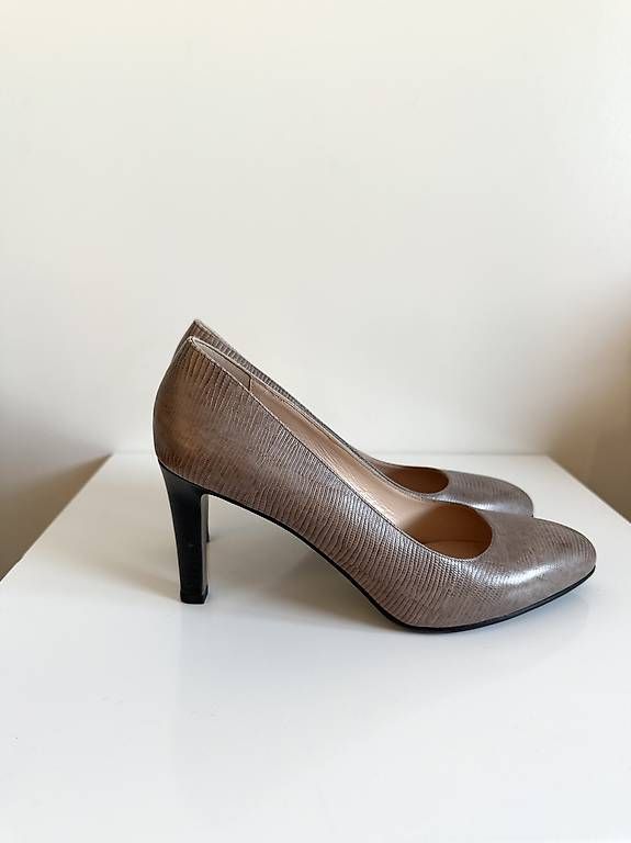 Navyboot Scarpe da donna: NAVYBOOT Schlangenleder Pumps gr 41 – Nuovo (secondo la descrizione) da Zürich venduto da Altruisti-