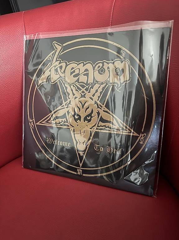 Schallplatten: Venom - Welcome to Hell Gold Marble LP – Gebraucht aus Rietheim von olinix