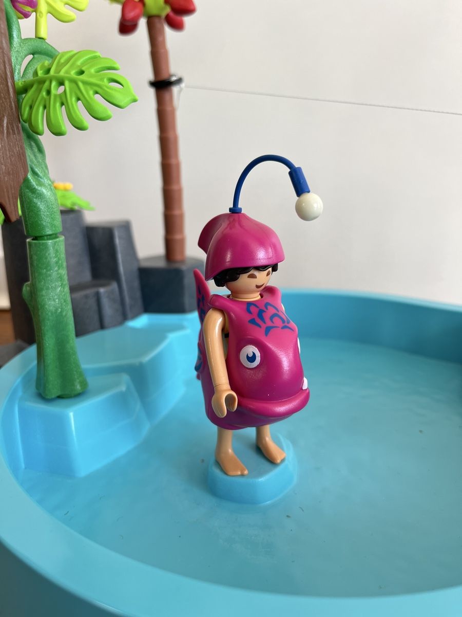 Playmobil Giocattoli: Playmobil Pool mit Wasserpistole 70610 – Usato da Winterthur venduto da Strubina 1