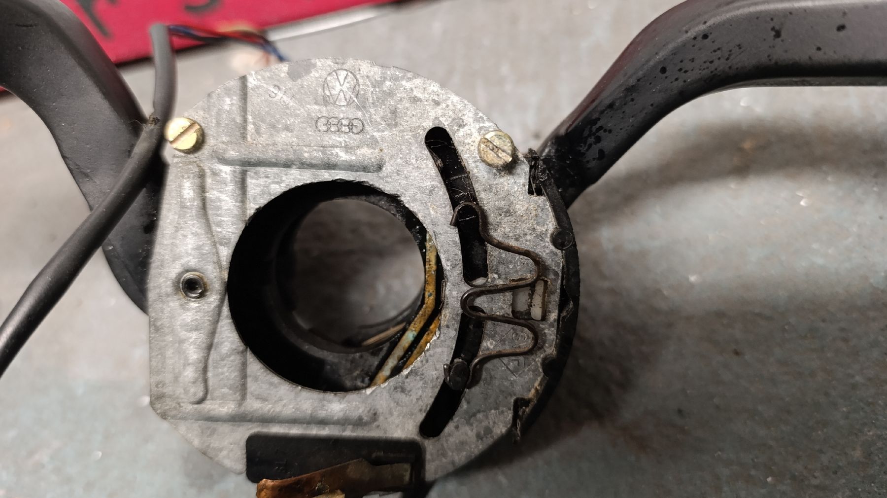VW Alle Autoersatzteile: Commodo VW Golf 2 mit MFA Scheibenwischer Schalter – Gebraucht aus Berlens von Stefo21 4