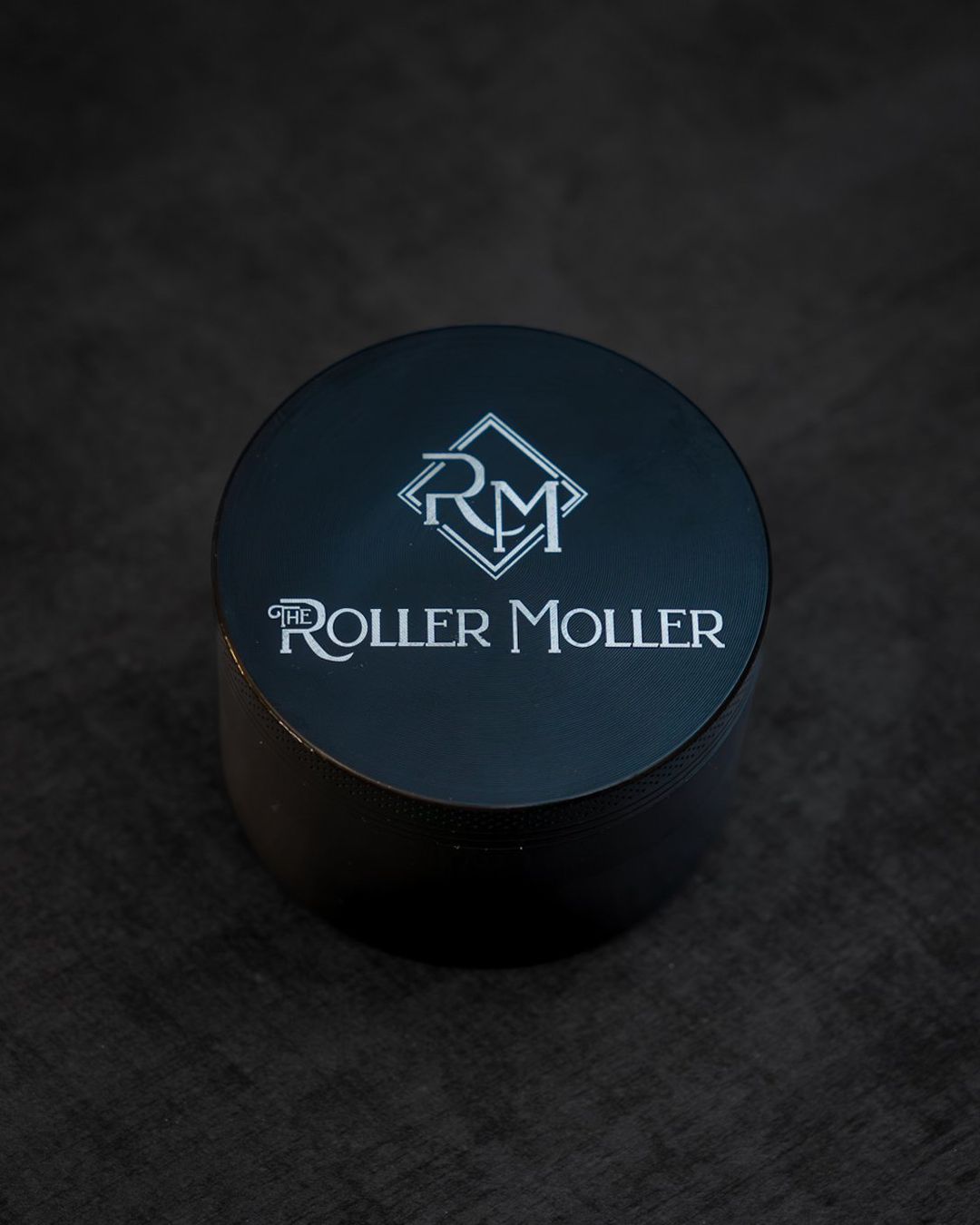 Tabacchi: The Roller Moller - Premium Herb Grinder – Smooth & Durable – Nuovo e nell'imballaggio originale da Studen BE venduto da nou_2tgw 1