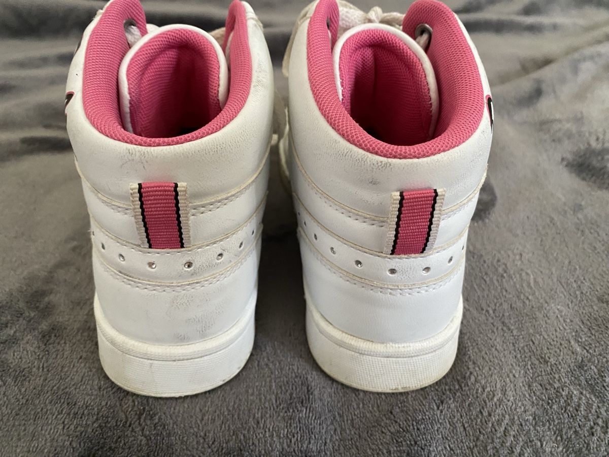 Schuhe für Mädchen: Baskets Barbie blanches roses pointure 32 – Gebraucht aus Lignières von The_assistant 4