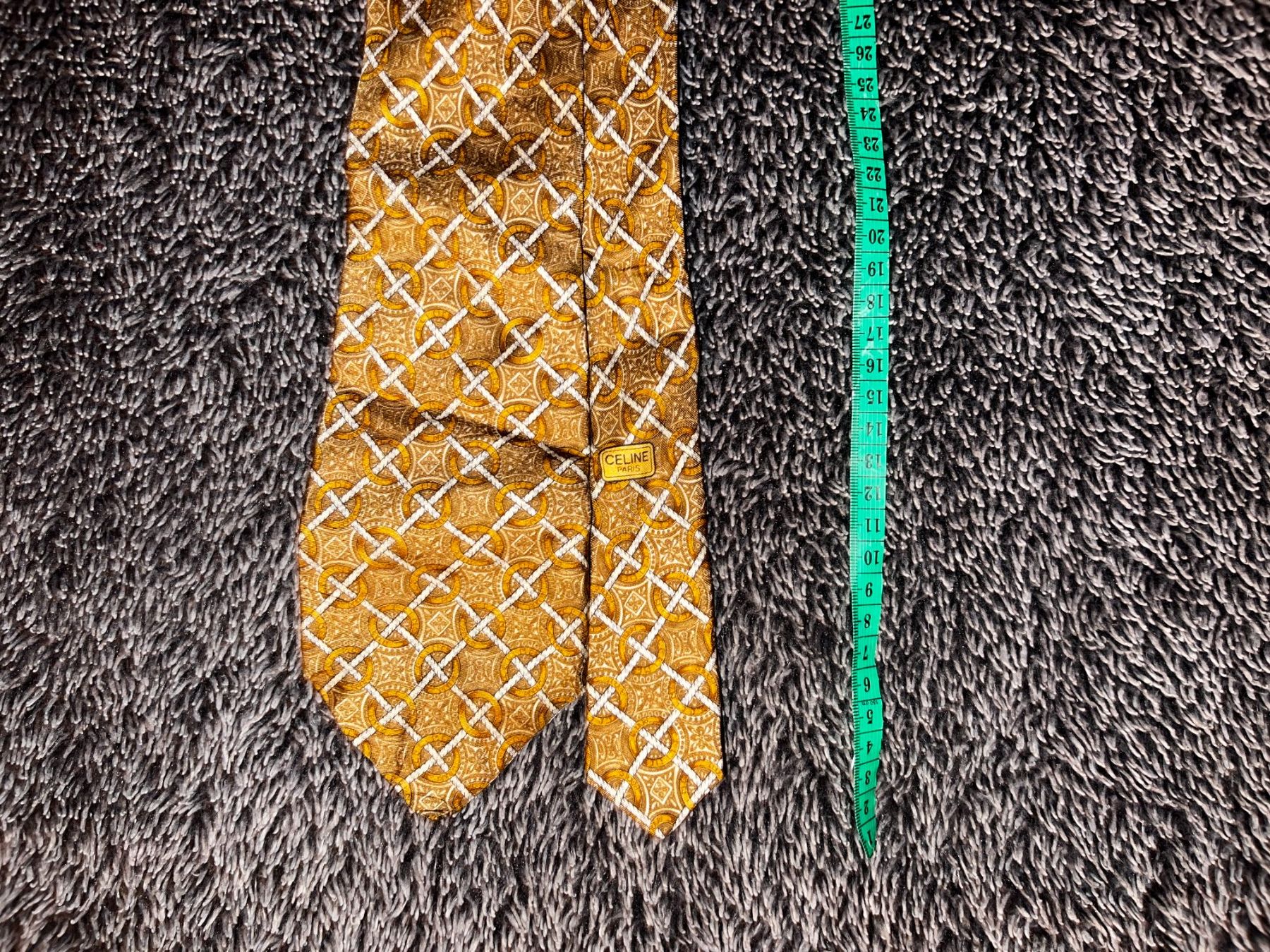 Celine Cravatte: Elegante Celine Paris Seidenkrawatte – Usato da Winterthur venduto da Dejv 3