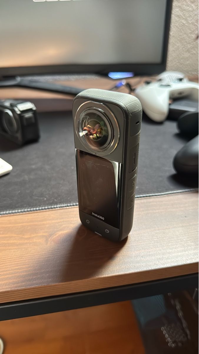 Insta360 Action Cam: Insta360 X3 in perfektem Zustand – Nuovo (secondo la descrizione) da Konolfingen venduto da nic_dbs7