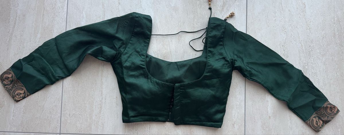 Vestiti: Sari mit Bluse dunkelgrün – Nuovo (secondo la descrizione) da Wichtrach venduto da Alyasahana 1