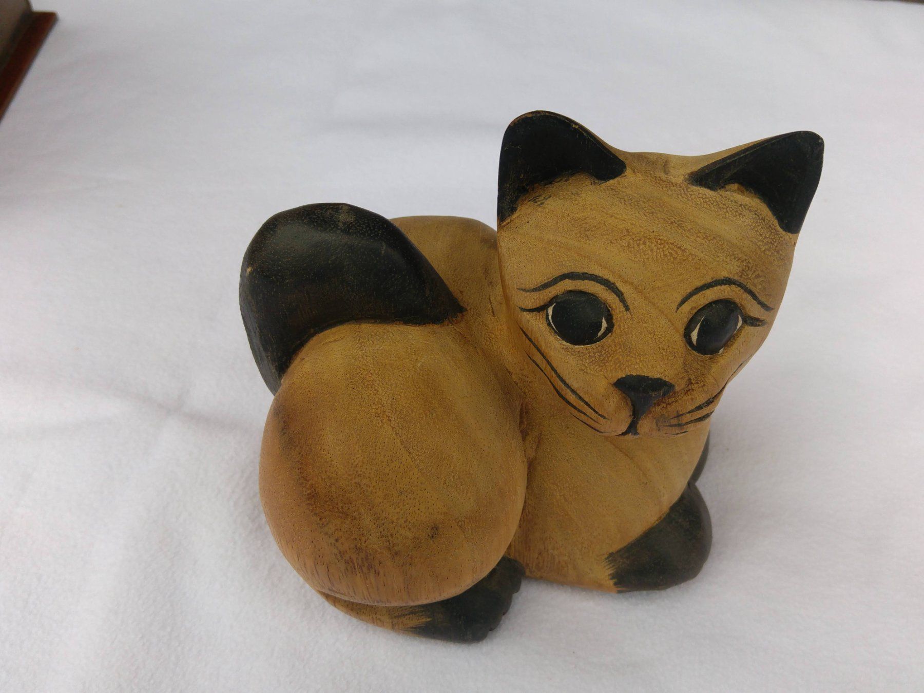 Figuren: schöne Holzkatze 15cm , als Deko – Gebraucht aus Veltheim AG von Knopftruckli