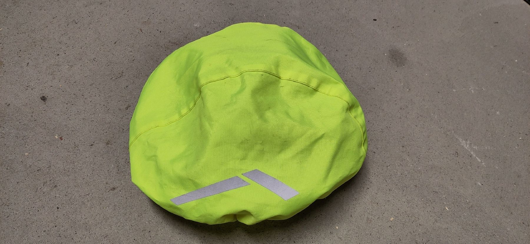 Pezzi di ricambio: Helm Regenüberzug Leuchtüberzug – Usato da Liebefeld venduto da robi15blue 1