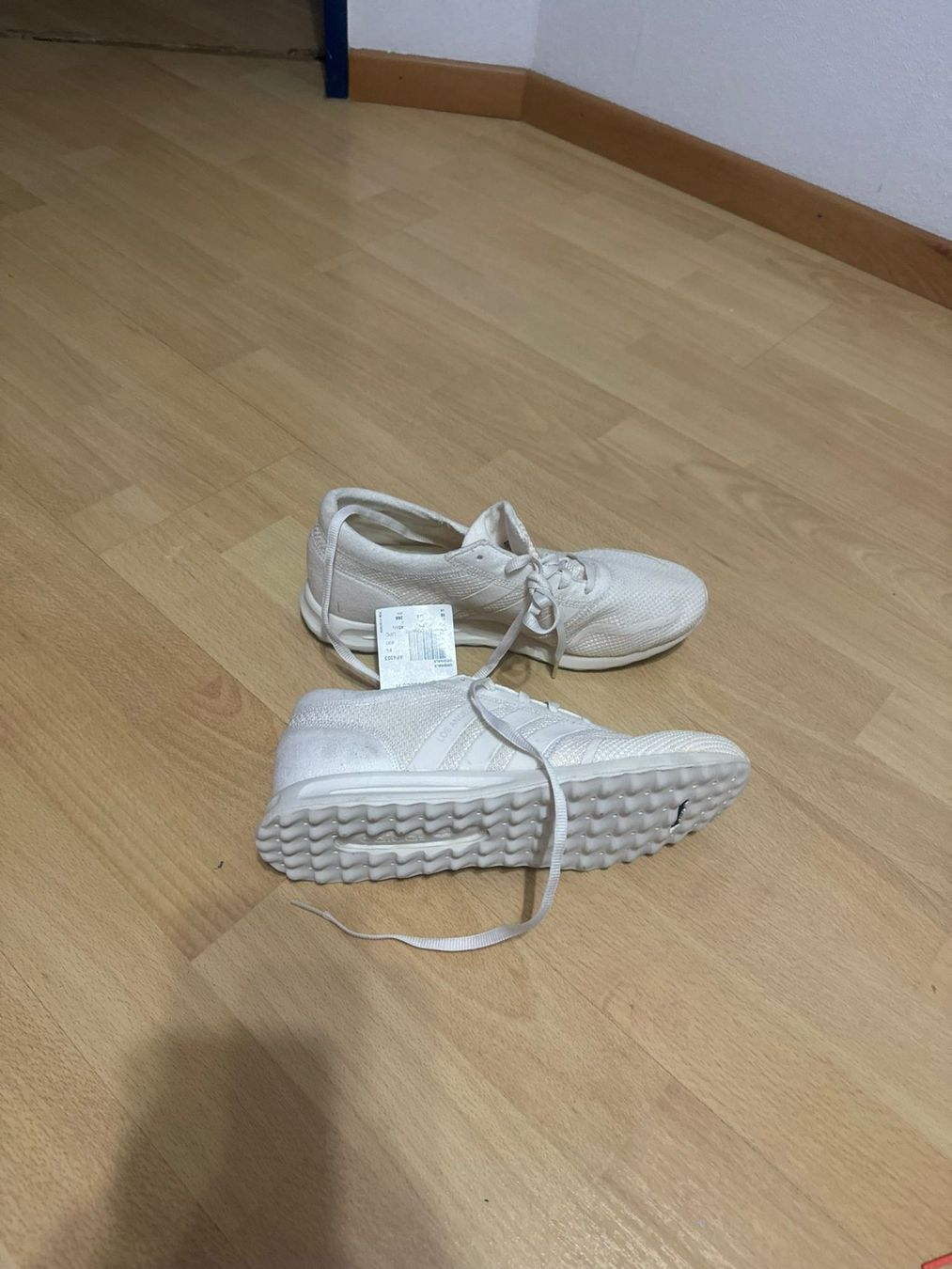 Adidas Scarpe da uomo: Adidas Los Angels Edition Continental Schuhe – Nuovo (secondo la descrizione) da Lupfig venduto da Pluribus 1