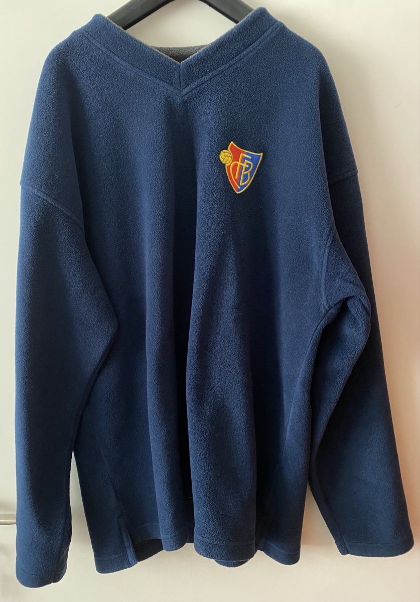 FC Basel Maglioni & Felpe: Fussball Vintage Pullover FC Basel blau Grösse L – Nuovo (secondo la descrizione) da Allschwil venduto da Deal_Tiger99