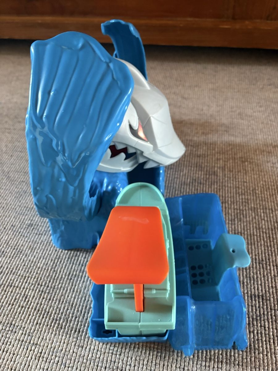 Hot Wheels Piste: HOT WHEELS robo hai angriff – Nuovo (secondo la descrizione) da Herzogenbuchsee venduto da warrior77 4