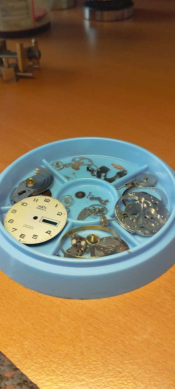 Orologi: montre Maty Besançon automatique – Usato da La Chaux-de-Fonds venduto da jac_9llg 7