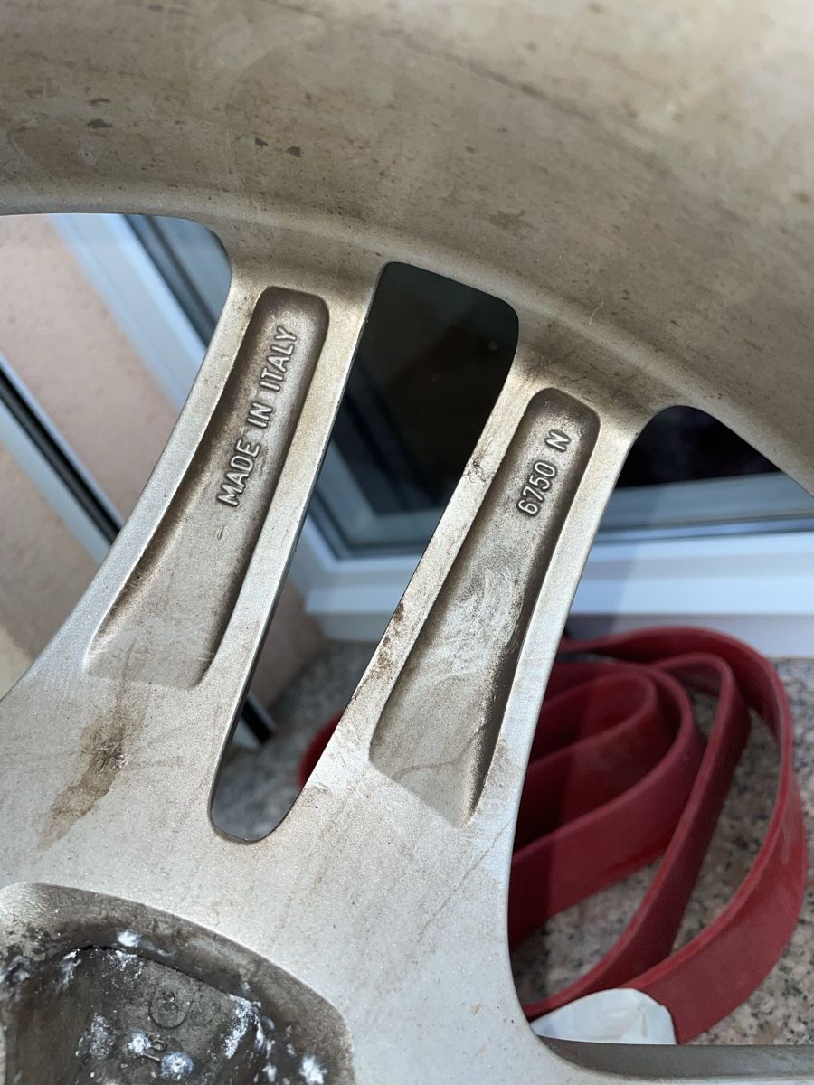Porsche Pneus & Roues: Roues Porsche Panamera turbo  – D'occasion à Bouveret par jou_5vyy 4