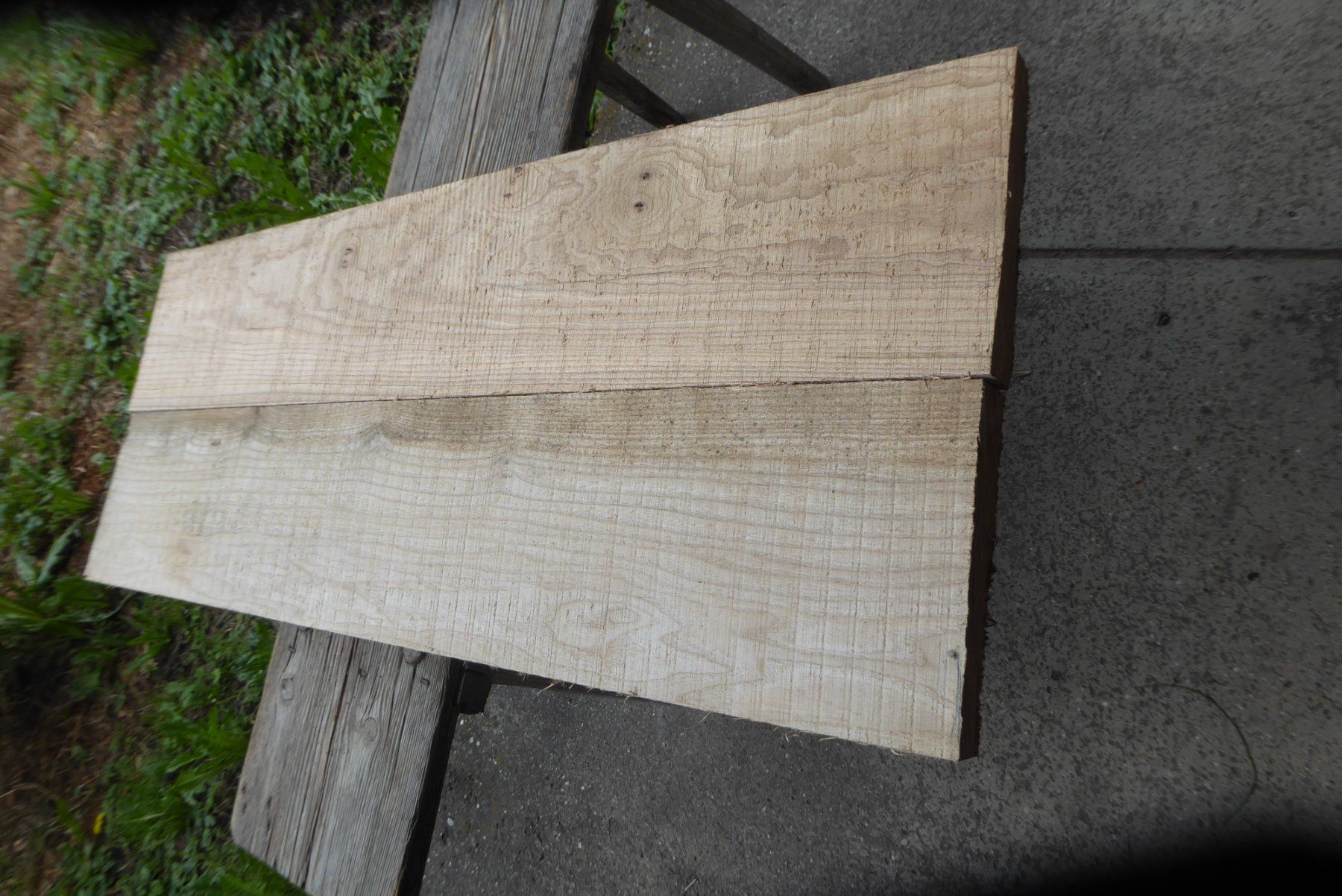 Articoli in legno: Ulmenbrettli 2 cm – Nuovo (secondo la descrizione) da Sumiswald venduto da Hennri1